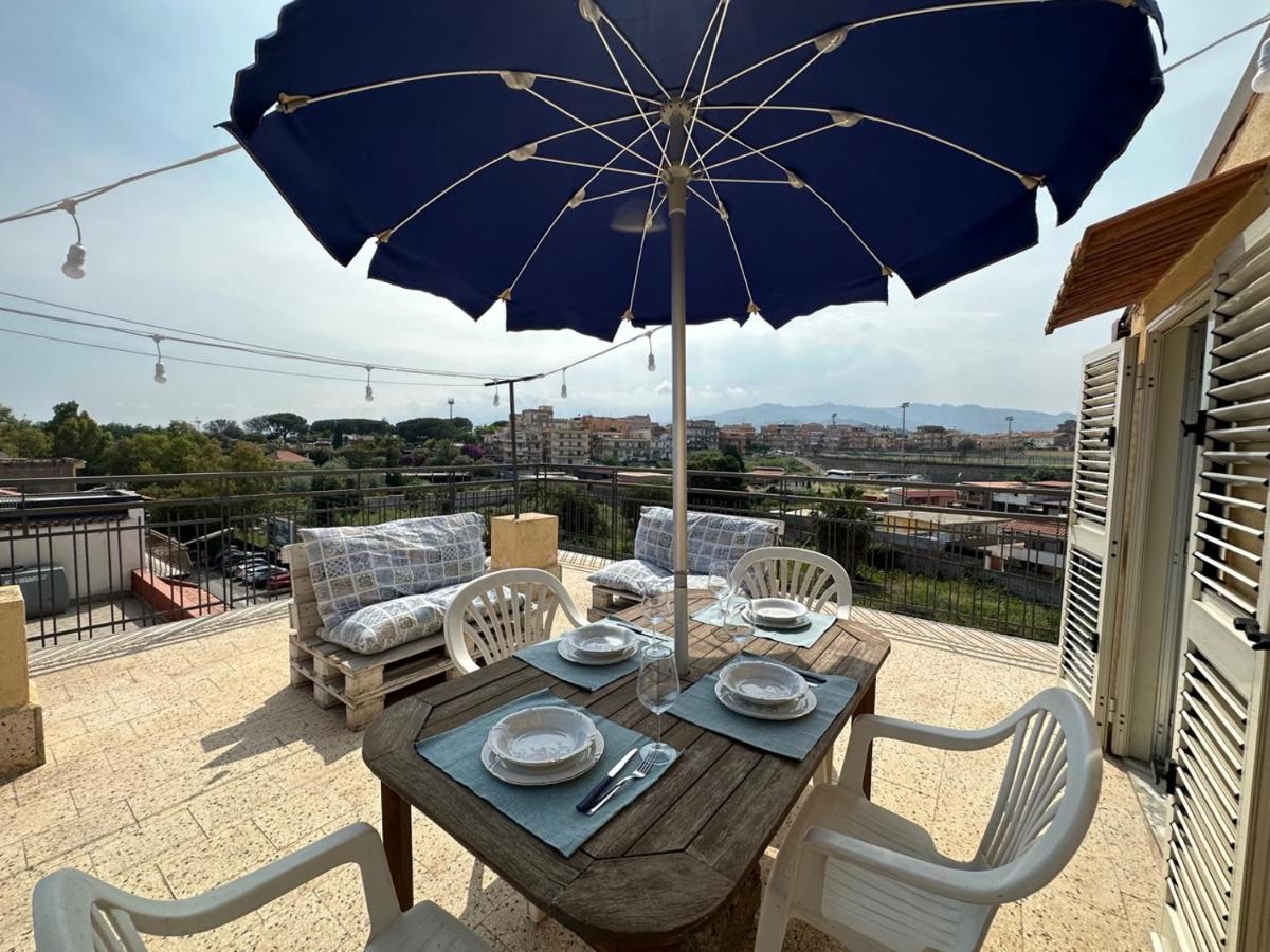 Attico Di Giggia Apartment Giardini Naxos Exterior photo